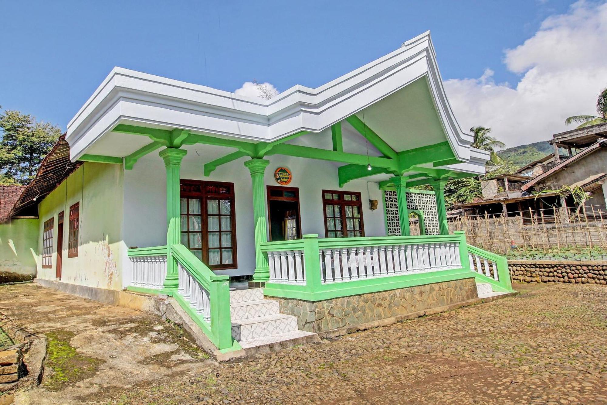 Spot On 91214 Desa Wisata Pandean Hotel Trenggalek Exterior photo